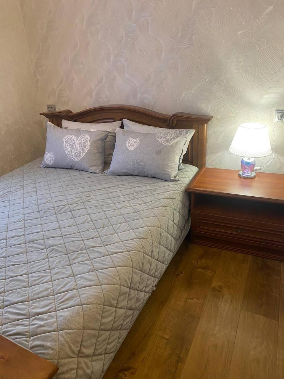 Апартаменти На Вулиці Антоновича Lviv Kültér fotó